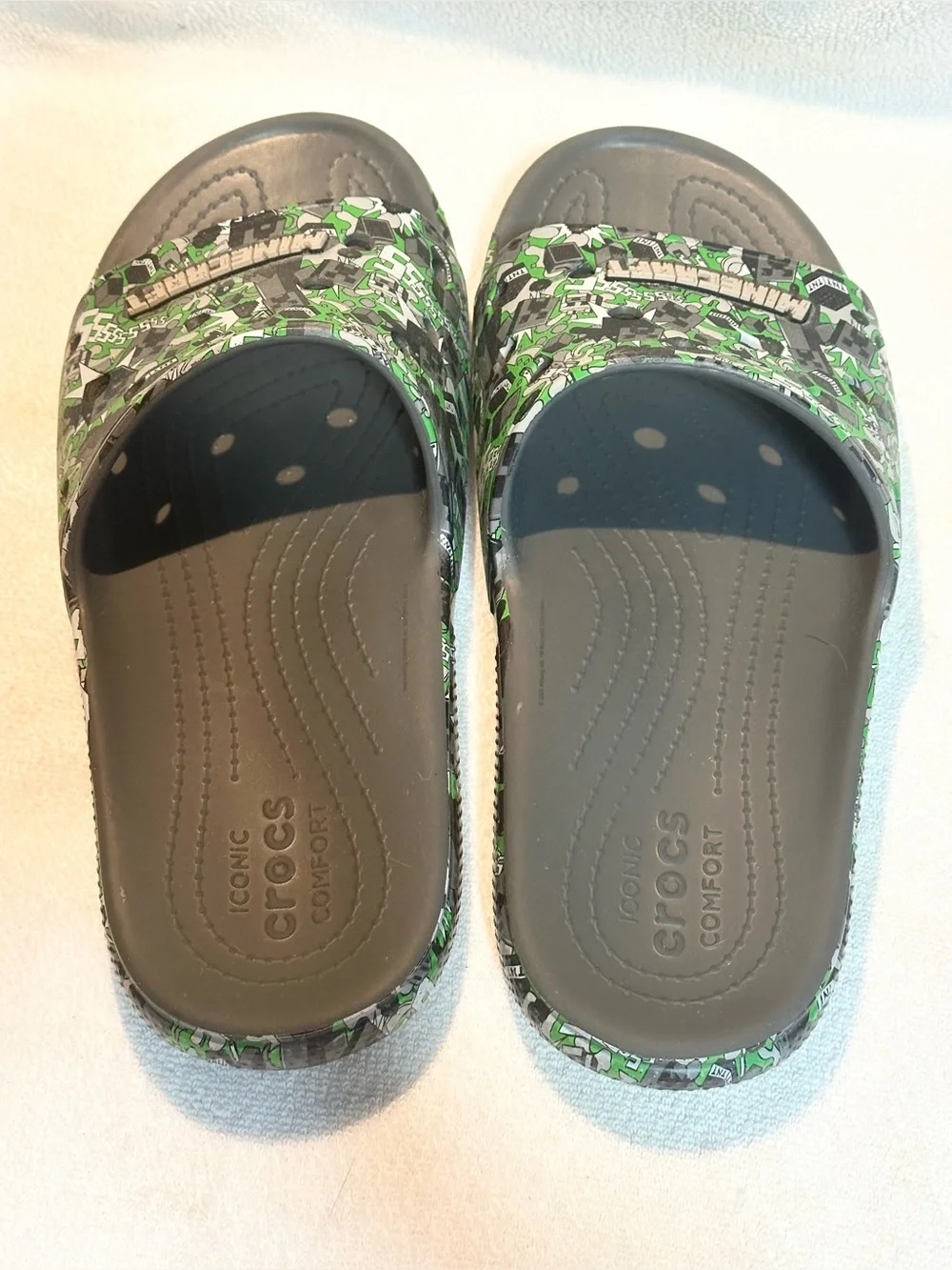 Minecraft Iconic Crocs Comfort Classic Slides Men’s 13
